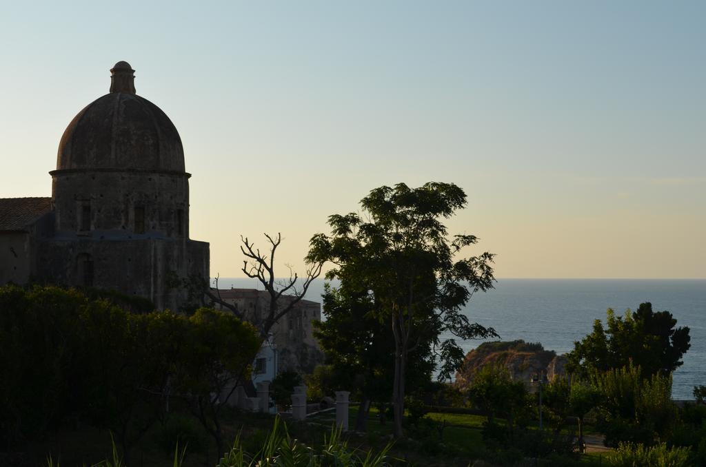 Villa Oscar Tropea Ruang foto